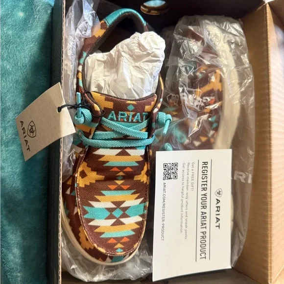Brand New Ariat Brown Aztec Print Women’s Casual Shoes - Brown & Turquoise - Picture 2 of 3
